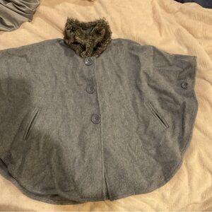 Copper Key Charcoal Girls Cape with Faux Fur Collar